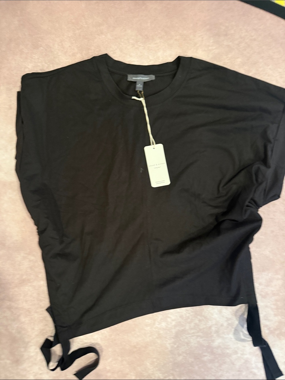Grade & Gather Black Crew Neck Tee with Tag